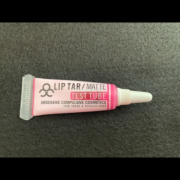 Lip tar! - Picture 9 of 11